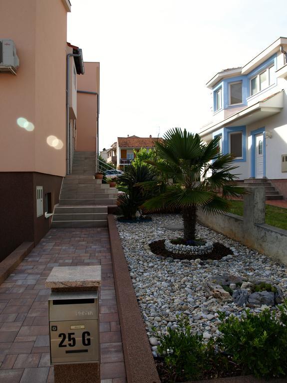 Apartment Adriatic Задар Экстерьер фото